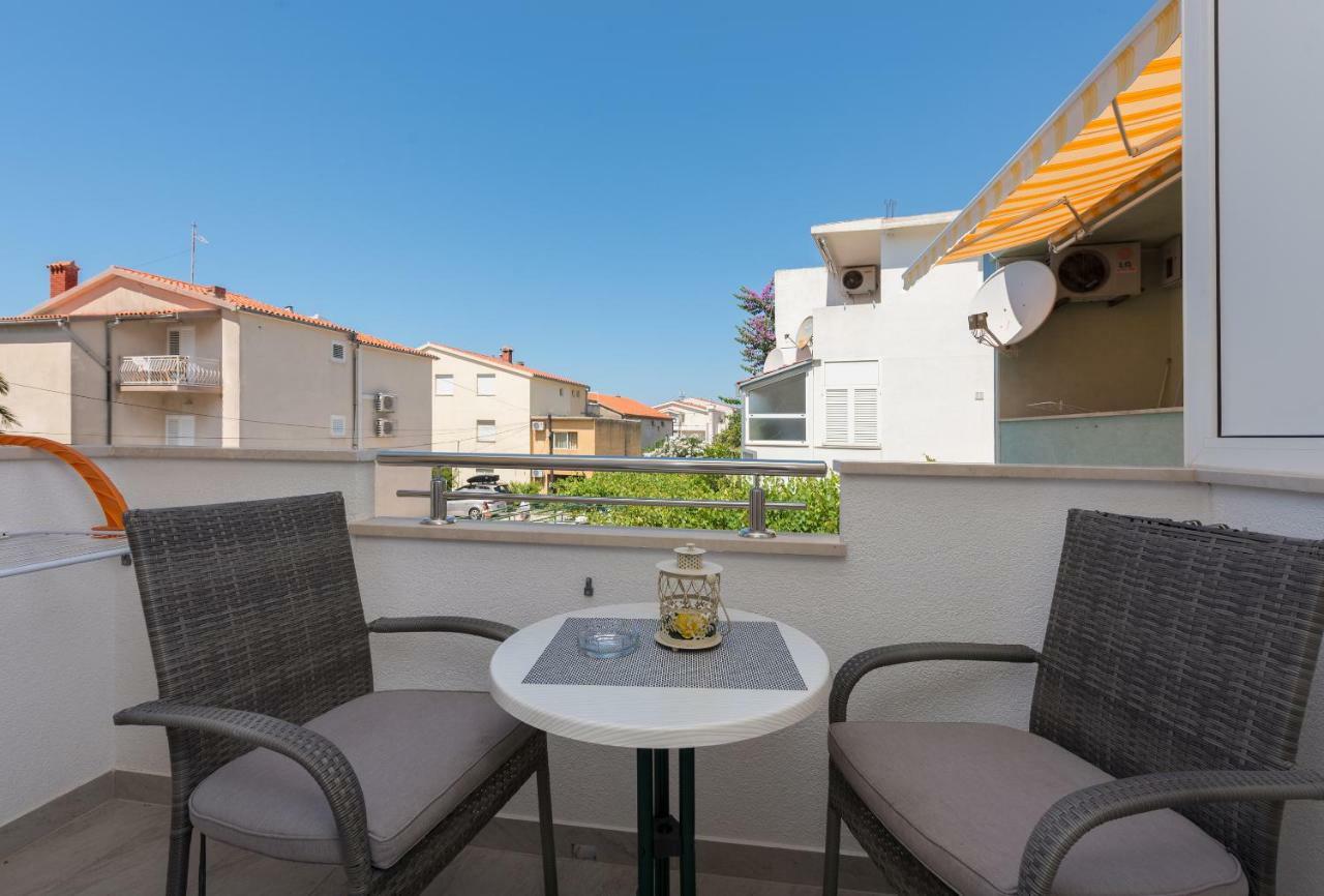 Apartmani Mona Makarska Exterior photo