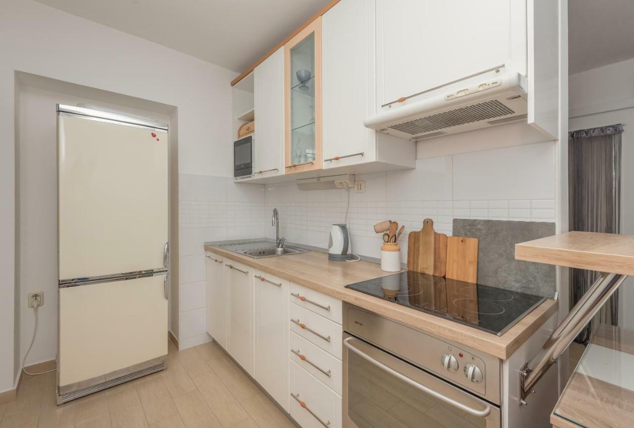 Apartmani Mona Makarska Exterior photo