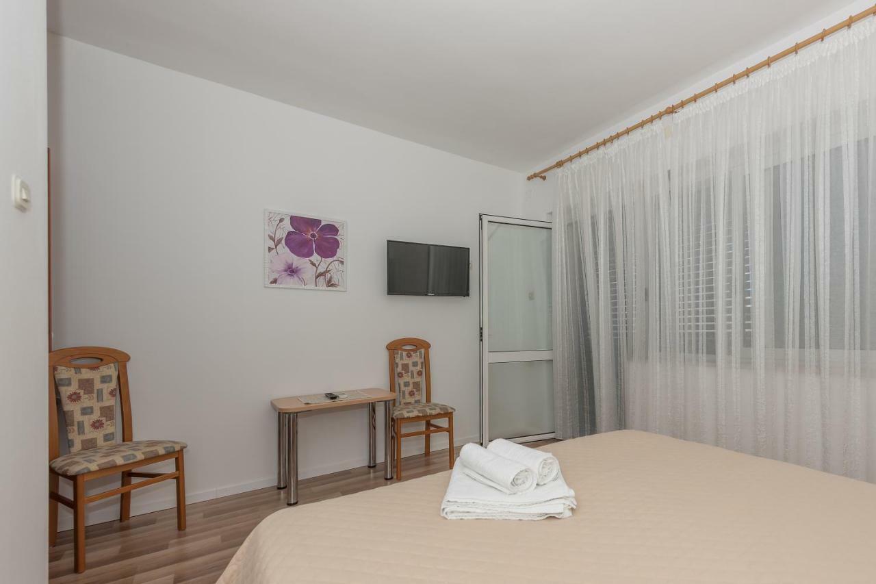 Apartmani Mona Makarska Exterior photo
