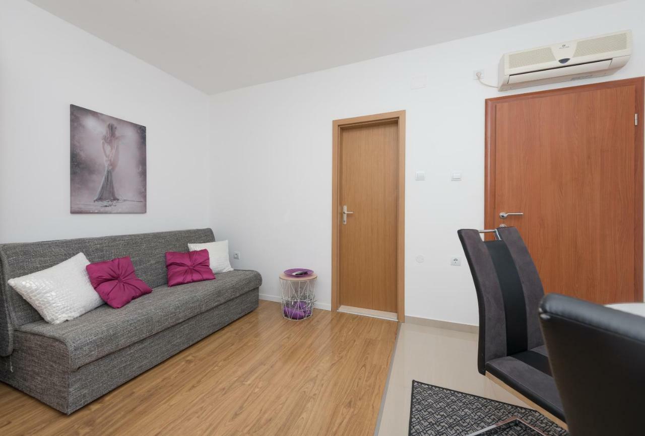 Apartmani Mona Makarska Exterior photo
