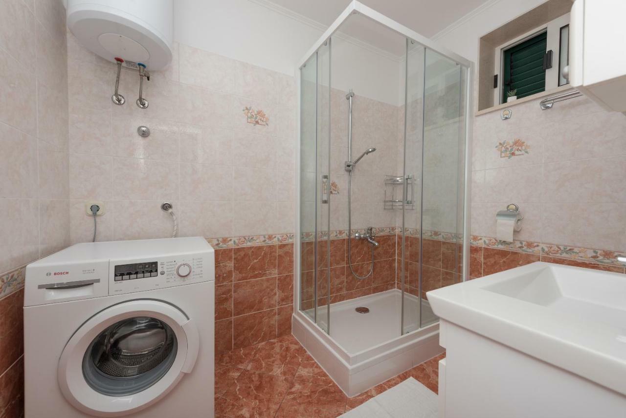Apartmani Mona Makarska Exterior photo
