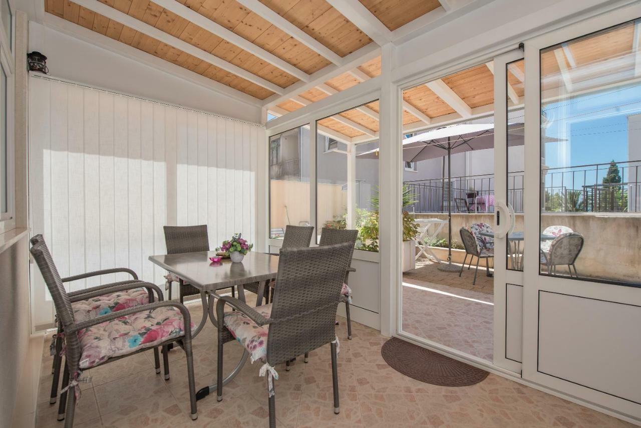 Apartmani Mona Makarska Exterior photo